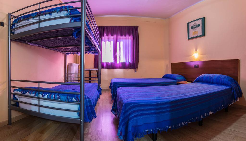 Hostal Urgell Balaguer Exterior photo