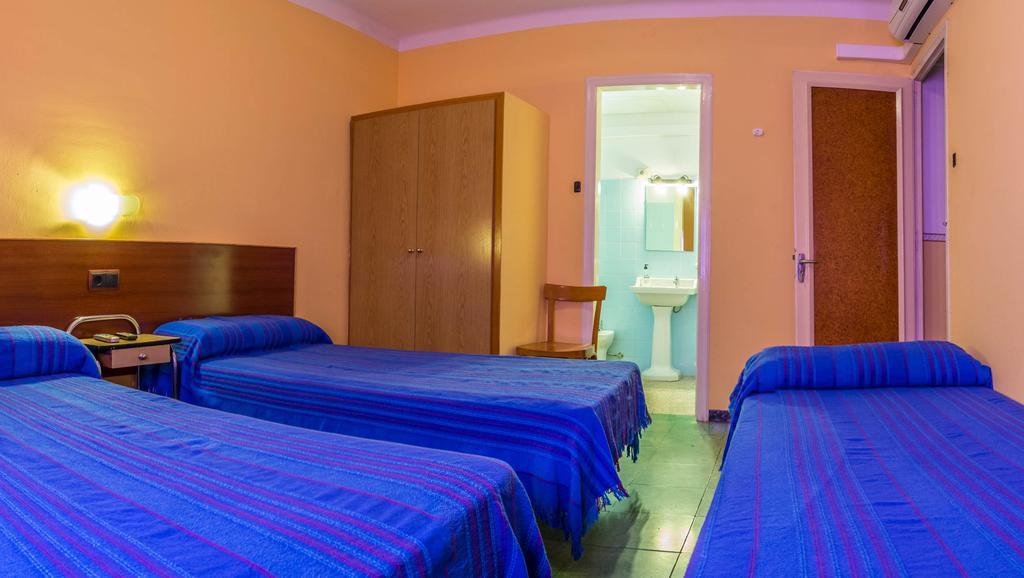 Hostal Urgell Balaguer Exterior photo